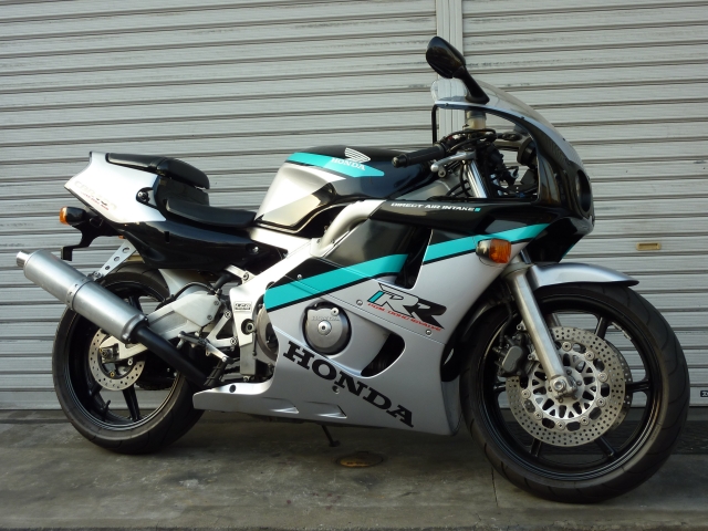 HONDA CBR400RR NC29